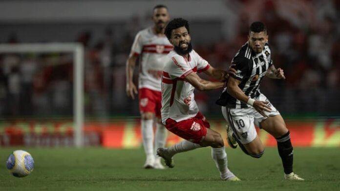 Atlético-MG buscou empate após desvantagem de dois gols contra o CRB