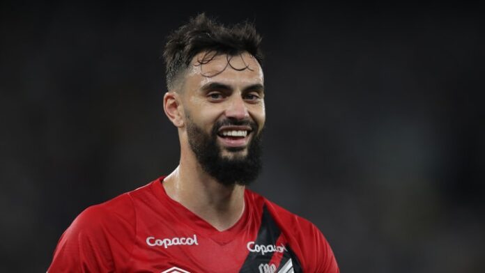 Mastriani é o vice-artilheiro da Sul-Americana.