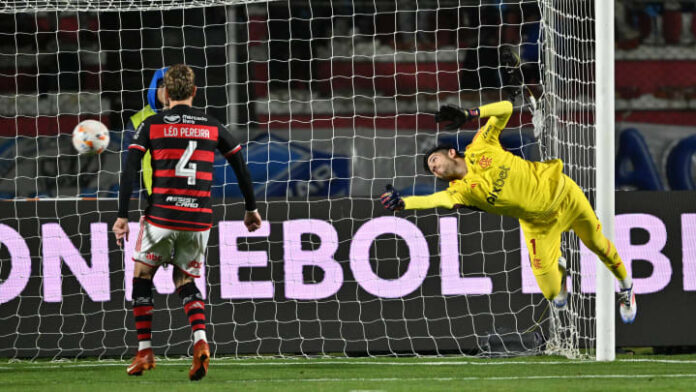 Rossi impediu vitória maior do Bolívar