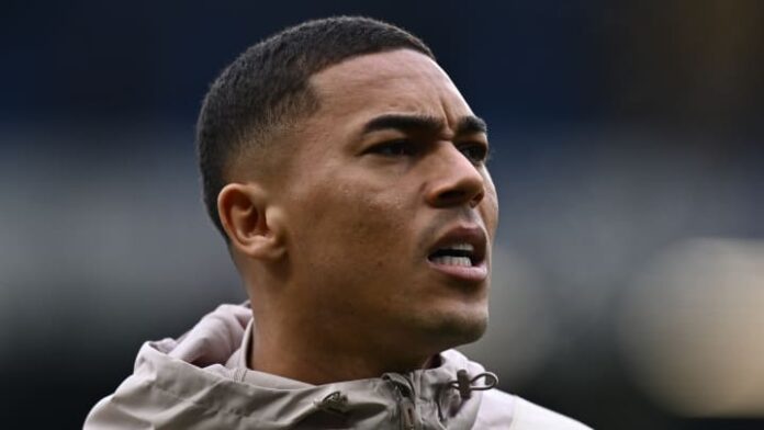Carlos Vinícius está próximo de trocar Fulham pelo Red Bull Bragantino