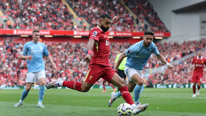 Salah tem 21 gols e 17 assistências na temporada 2024/25