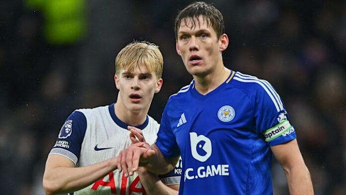 Tottenham perdeu em casa para o Leicester