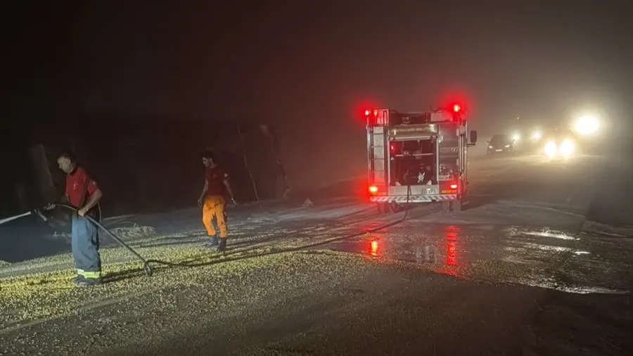 Carreta tomba sobre carro e provoca incêndio que mata 7 pessoas na MS-386