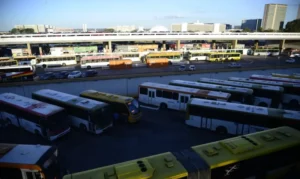 Nunes Marques exige que TREs garantam transporte público gratuito