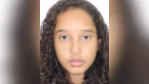 Jovem de 25 anos é morta a tiros após discussão em casa noturna