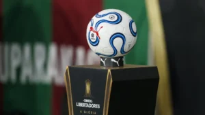 Corinthians e Cruzeiro conhecem rivais na semi da Libertadores Feminina