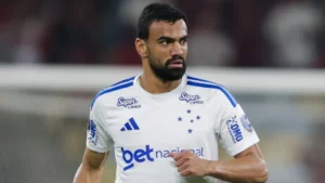 Cruzeiro vence Remo com gol de Fabrício Bruno e assume 3ª posição